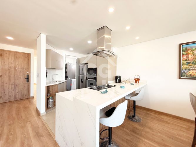 Apartamento de 2 alcobas en venta en Modelia, Bogotá, 132 m² · foto 2 de 24