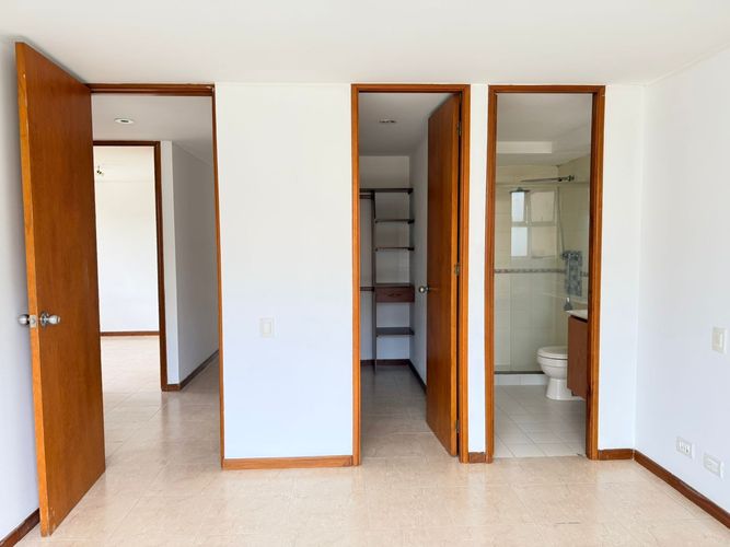 Apartamento de 3 alcobas en arriendo en El Poblado, Medellín, 135 m² · foto 9 de 16