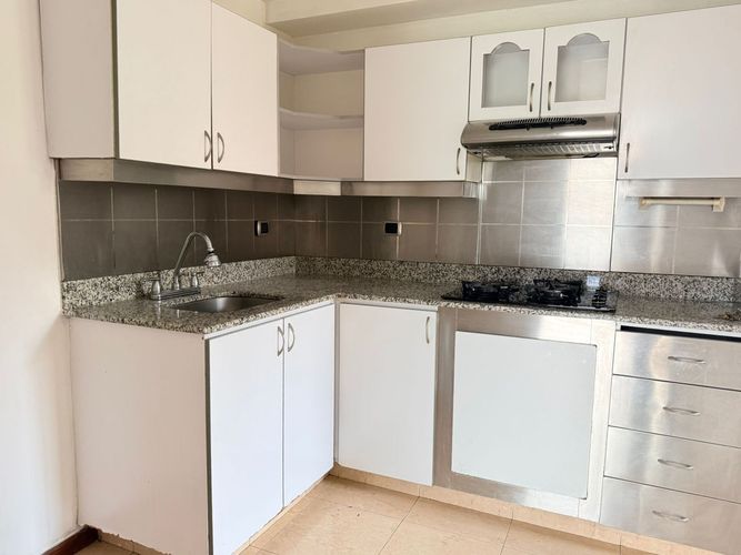 Apartamento de 3 alcobas en arriendo en El Poblado, Medellín, 135 m² · foto 4 de 16