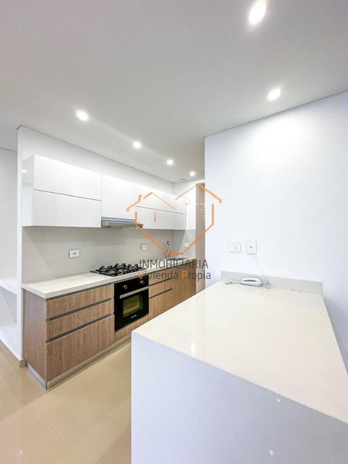 Apartamento de 3 alcobas en venta en Terrazas, Bucaramanga, 107 m² · foto 3 de 11