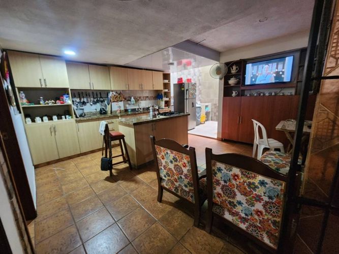Edificio en venta en Terrazas, Bucaramanga, 440 m² · foto 3 de 8