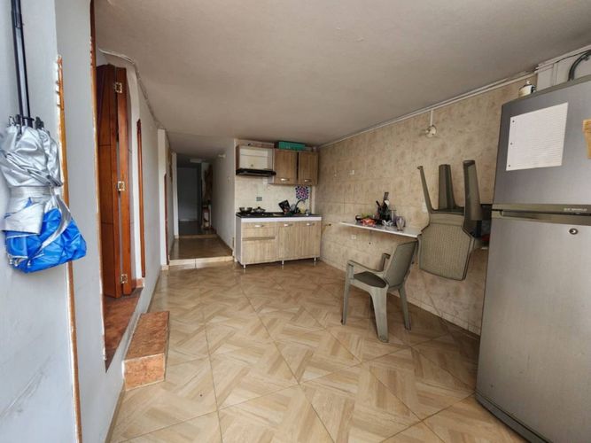 Edificio en venta en Terrazas, Bucaramanga, 440 m² · foto 4 de 8