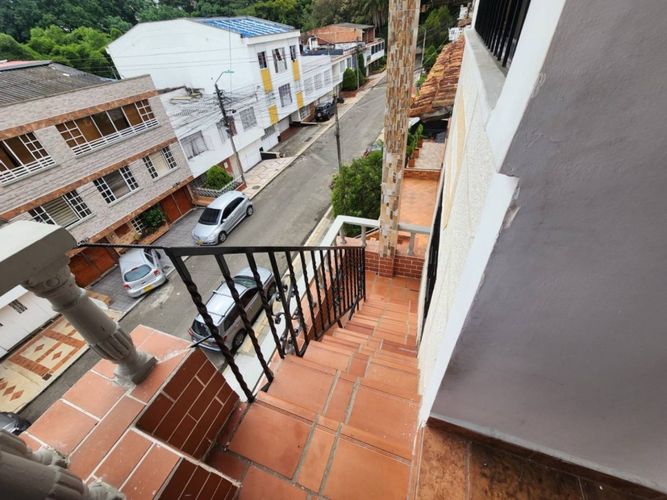 Edificio en venta en Terrazas, Bucaramanga, 440 m² · foto 7 de 8