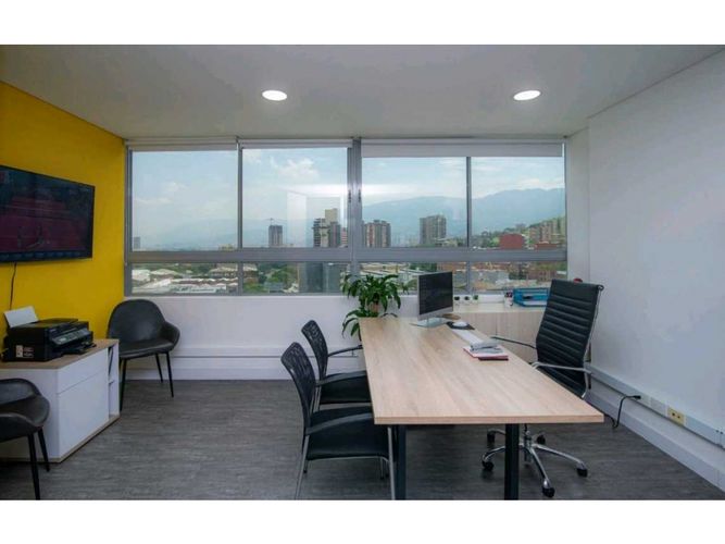 Oficina en arriendo en Restrepo Naranjo, Sabaneta, 40 m² · foto 4 de 6