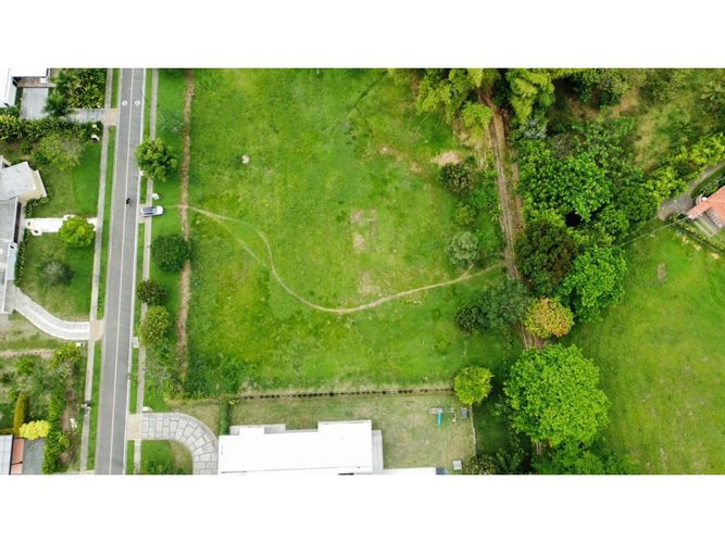 Lote en venta en Cerritos, Pereira, 2603 m² · foto 3 de 18