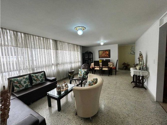 Apartamento de 4 alcobas en arriendo en Los Angeles, Medellín, 124 m² · foto 2 de 15