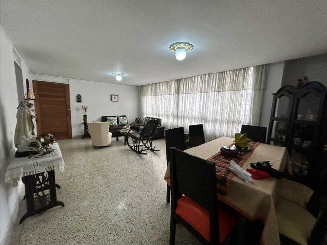 Apartamento de 4 alcobas en arriendo en Los Angeles, Medellín, 124 m² · foto 3 de 15