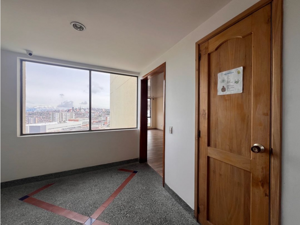Apartamento en venta en Versalles, Manizales · foto 3 de 24