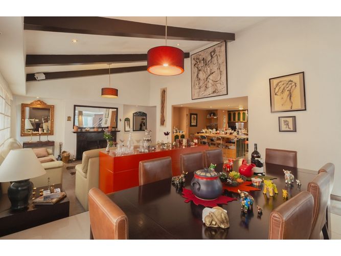 Apartamento de 3 alcobas en venta en Chico, Bogotá, 310 m² · foto 4 de 24
