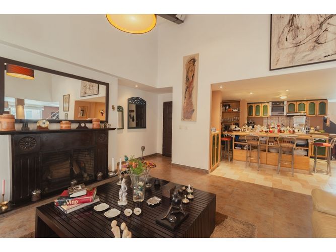 Apartamento de 3 alcobas en venta en Chico, Bogotá, 310 m² · foto 6 de 24