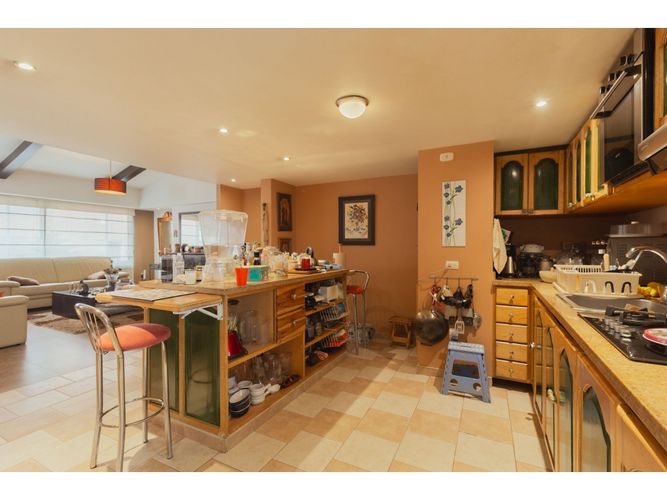 Apartamento de 3 alcobas en venta en Chico, Bogotá, 310 m² · foto 12 de 24