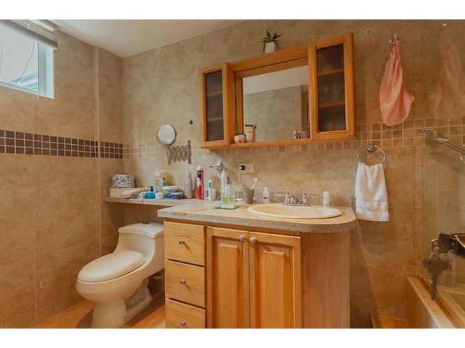 Apartamento de 3 alcobas en venta en Chico, Bogotá, 310 m² · foto 18 de 24