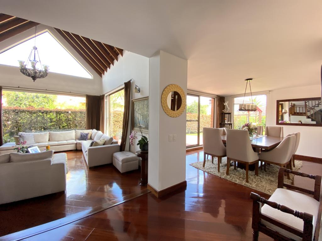 Casa en venta en Centro, Cajicá · foto 4 de 24