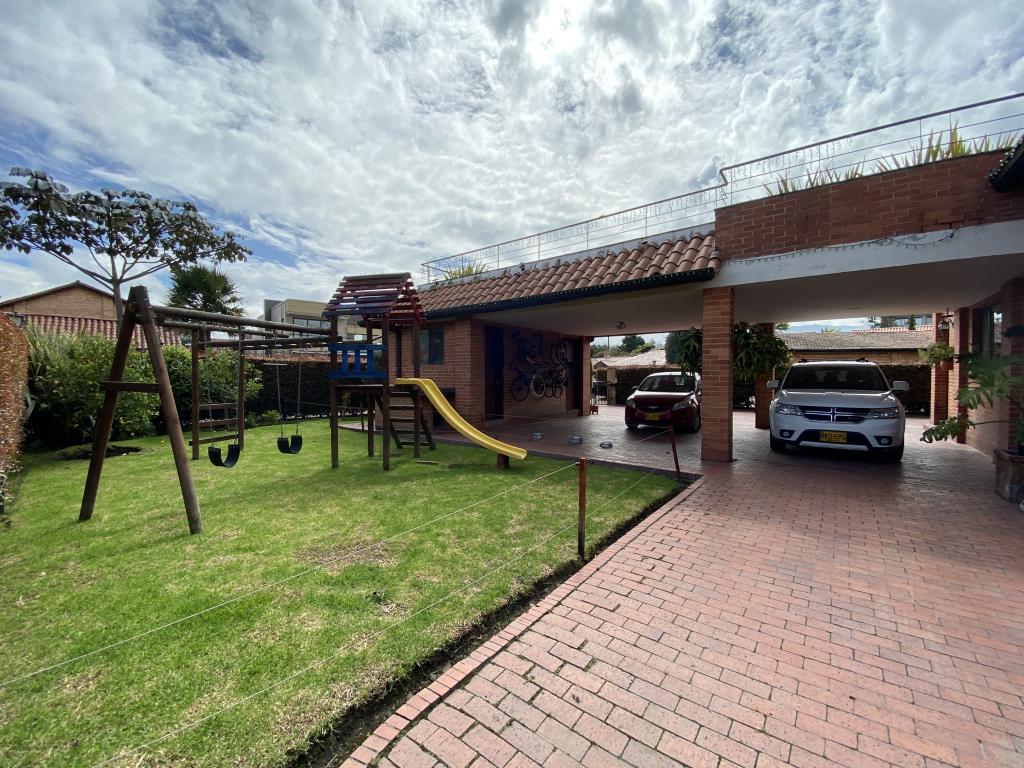 Casa en venta en Centro, Cajicá · foto 13 de 24