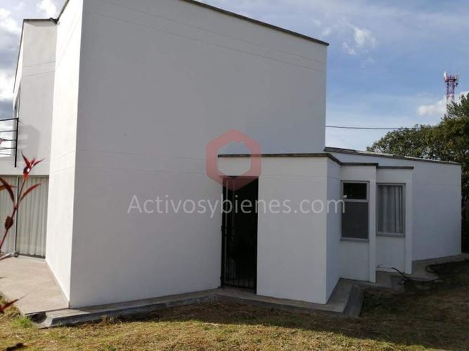 Casa de 2 alcobas en venta en Colasania, Medellín, 532 m² · foto 3 de 17
