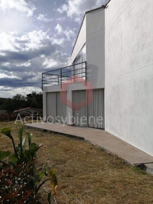 Casa de 2 alcobas en venta en Colasania, Medellín, 532 m² · foto 5 de 17
