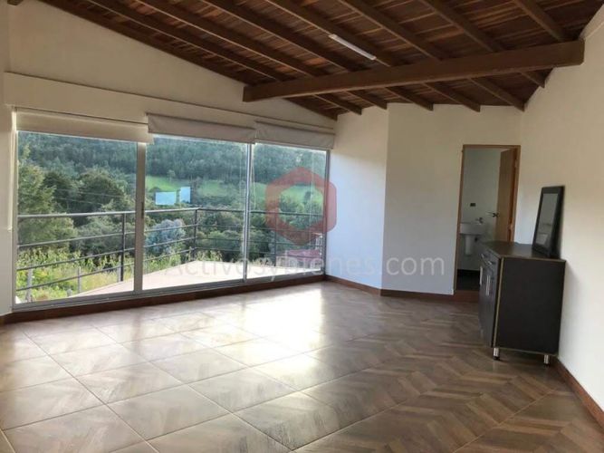Casa de 2 alcobas en venta en Colasania, Medellín, 532 m² · foto 11 de 17