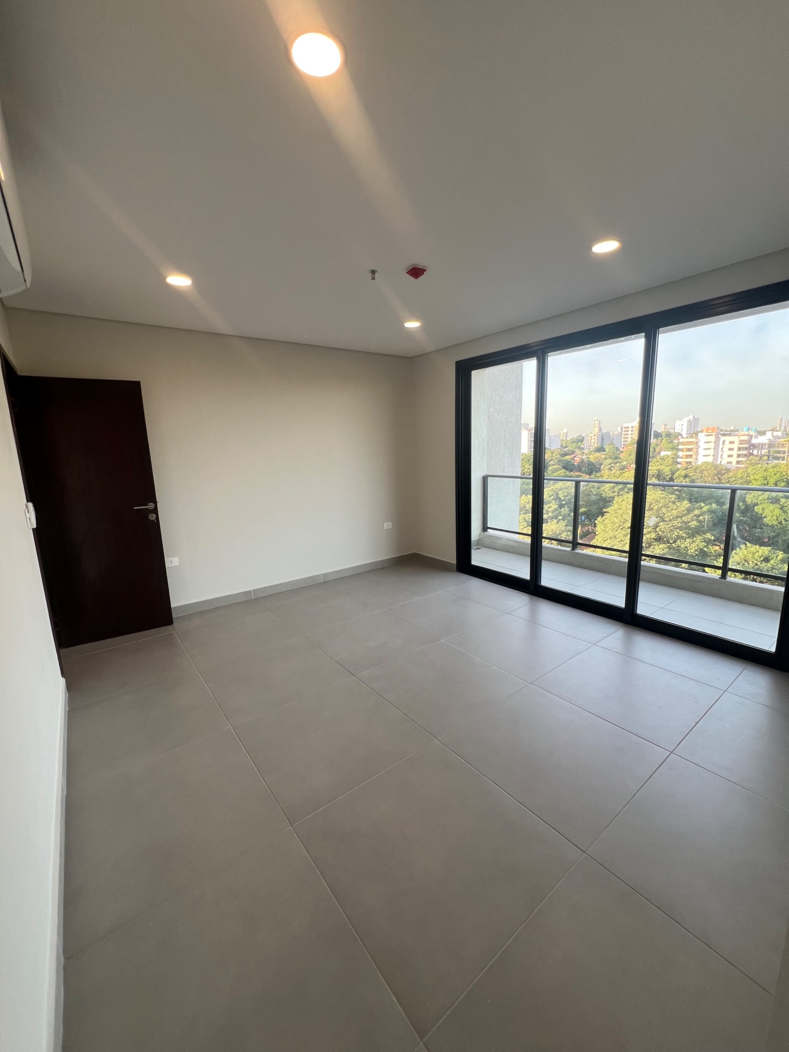 Departamento en alquiler en Las Mercedes, Asunción — foto 3