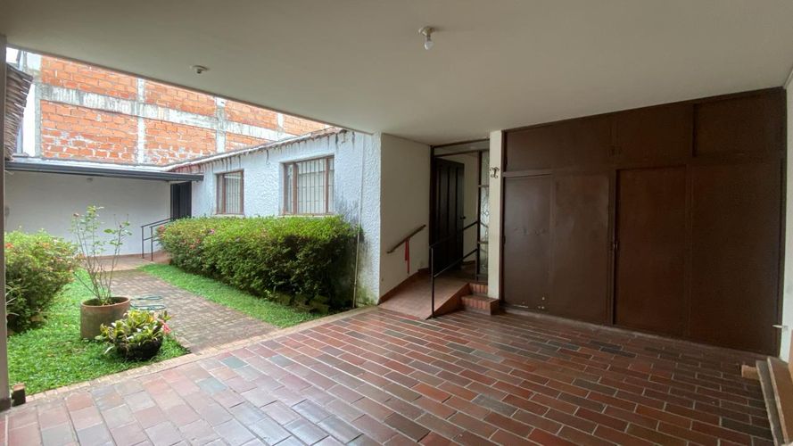 Casa de 5 alcobas en venta en Los Angeles, Pereira, 602 m² · foto 12 de 14