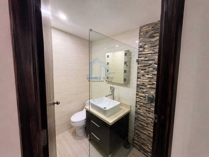 Apartamento de 3 alcobas en venta en Laureles, Medellín, 148 m² · foto 15 de 15