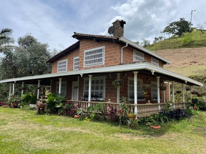 Finca en arriendo en La Mosquita, Rionegro, 270 m² · foto 3 de 13