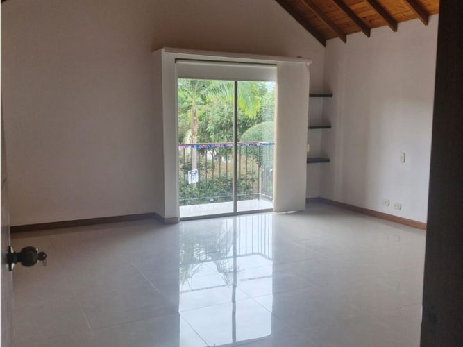 Casa de 3 alcobas en venta en Gualanday, Rionegro, 140 m² · foto 4 de 12