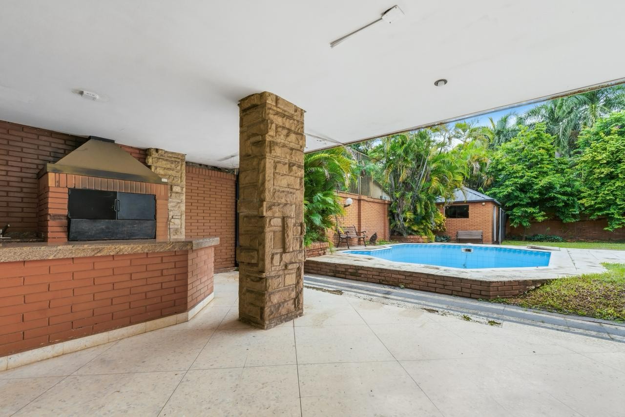 EN VENTA- AMPLIA CASA EN CAMPOS CERVERA-ASUNCION — foto 3