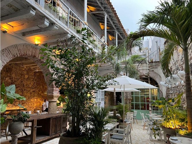 Casa de 13 alcobas en venta en El Centro, Cartagena, 1013 m² · foto 7 de 24