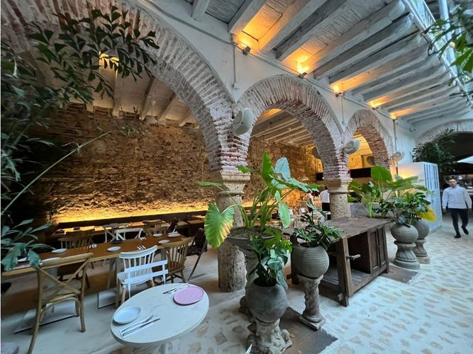 Casa de 13 alcobas en venta en El Centro, Cartagena, 1013 m² · foto 9 de 24