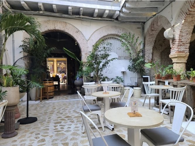 Casa de 13 alcobas en venta en El Centro, Cartagena, 1013 m² · foto 11 de 24