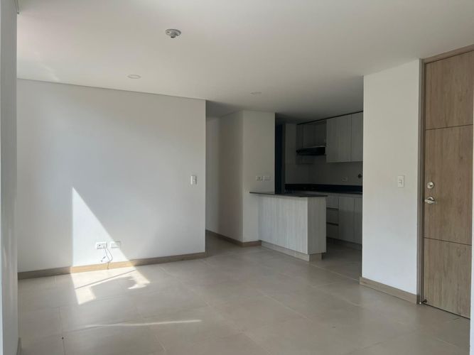 Apartamento de 2 alcobas en arriendo en Camino Verde, Envigado, 68 m² · foto 6 de 14