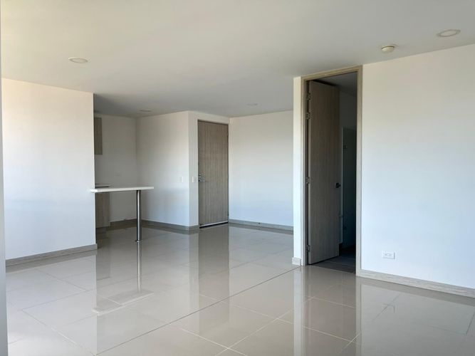 Apartamento de 2 alcobas en arriendo en Camino Verde, Envigado, 72 m² · foto 6 de 13
