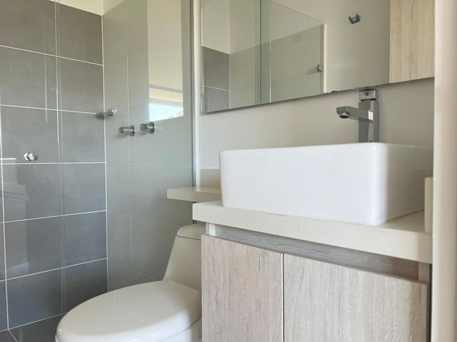 Apartamento de 2 alcobas en arriendo en Camino Verde, Envigado, 72 m² · foto 13 de 13