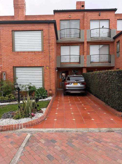 Casa de 3 alcobas en venta en La Estrella, Chía, 189 m² · foto 2 de 23