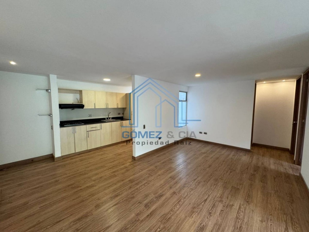 Apartamento en venta en Loma Del Esmeraldal, Envigado · foto 2 de 16