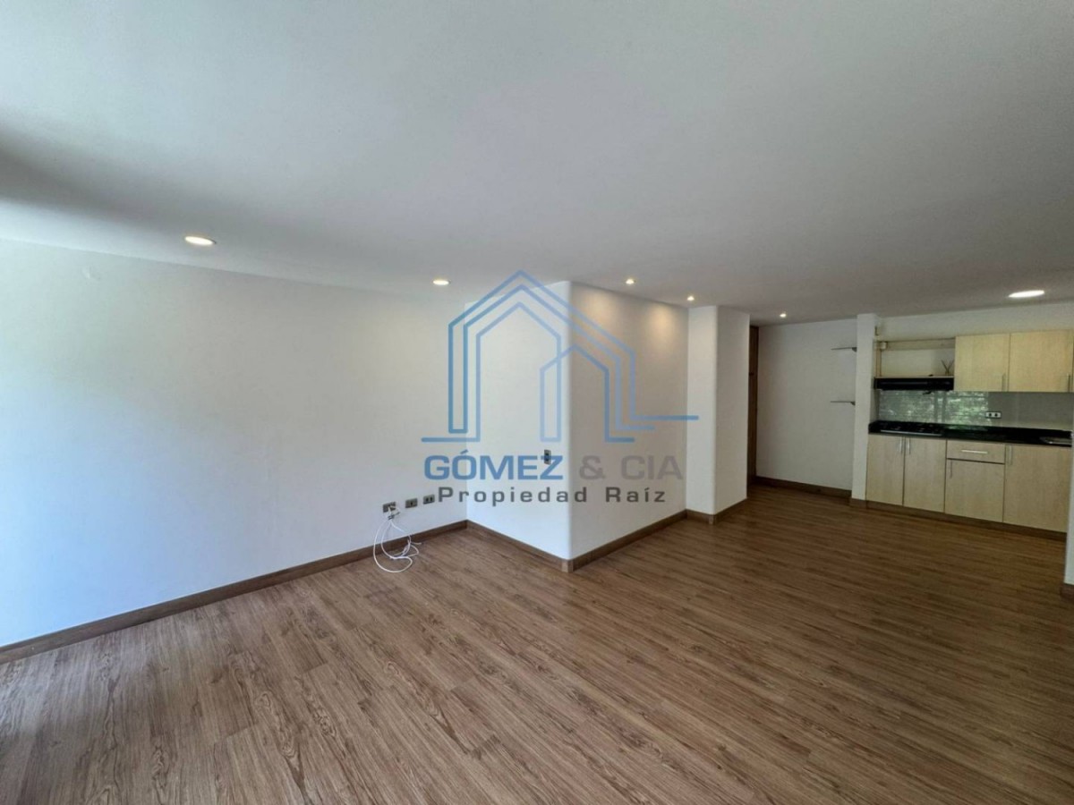 Apartamento en venta en Loma Del Esmeraldal, Envigado · foto 6 de 16