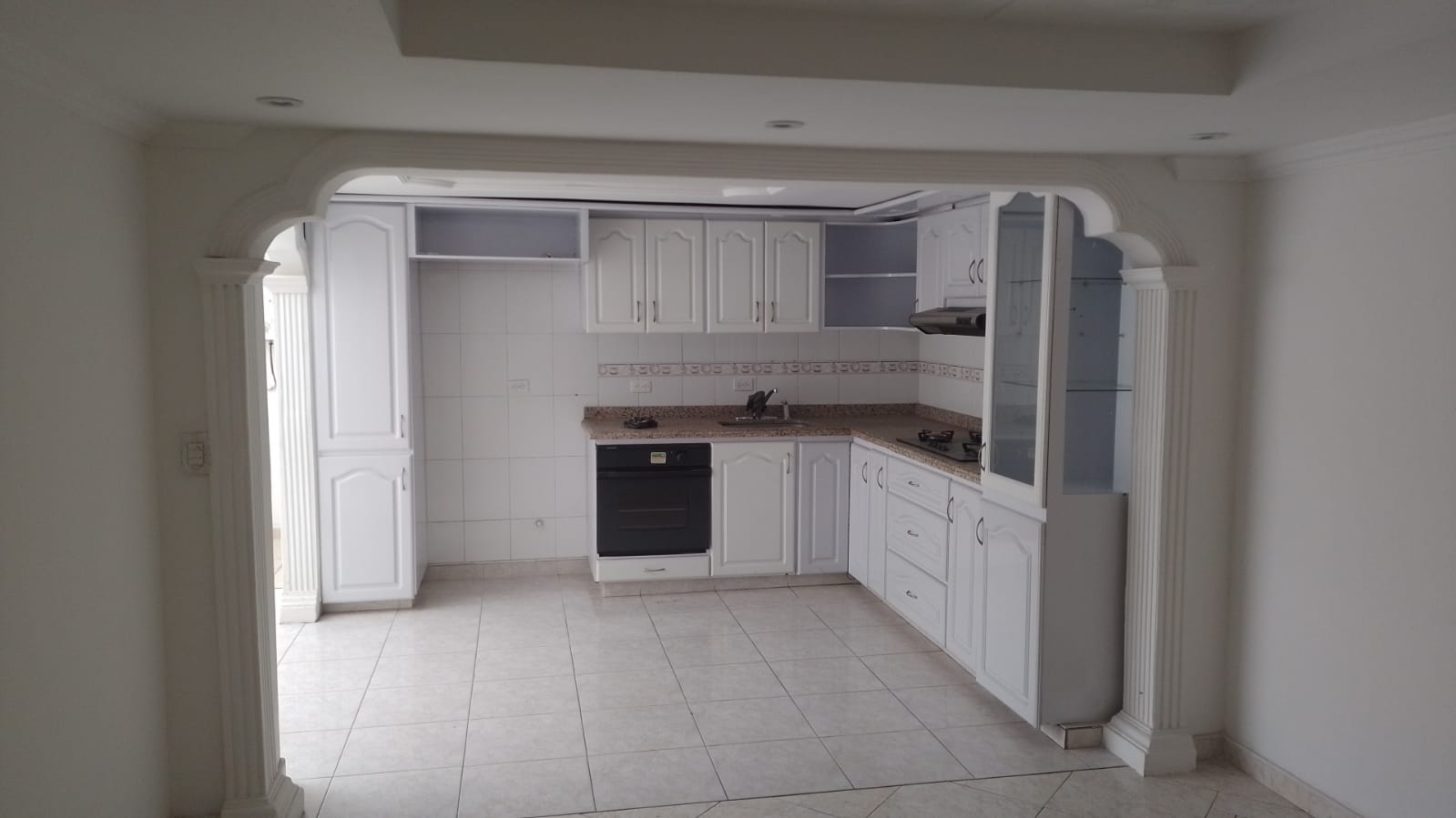 Casa en venta en Villa Del Prado, Bogotá · foto 2 de 20