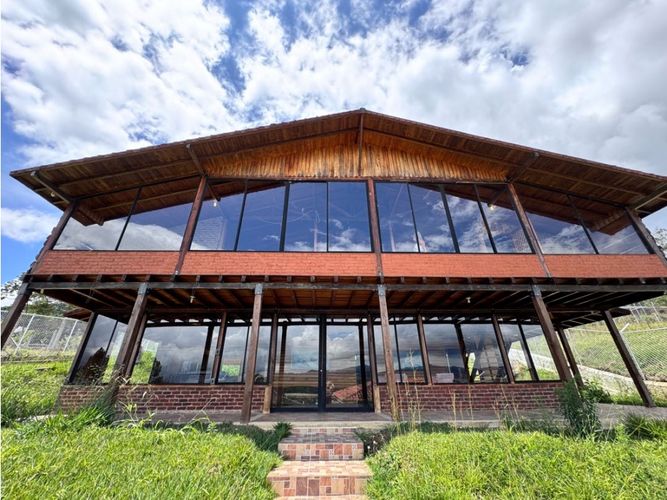 Finca en venta en Calima - El Darién, Cali, 384 m² · foto 3 de 19