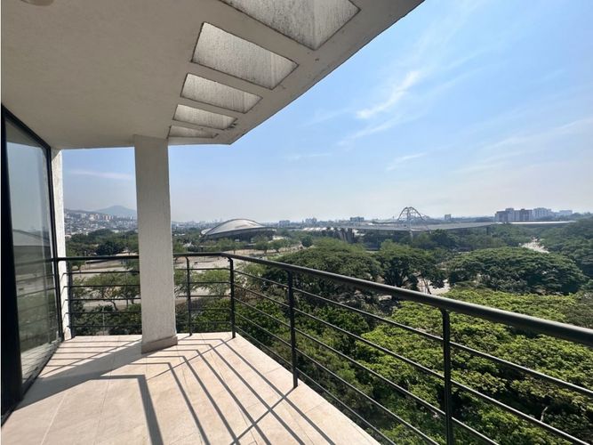 Apartamento de 3 alcobas en venta en Cuarto De Legua - Guadalupe, Cali, 206 m² · foto 2 de 24