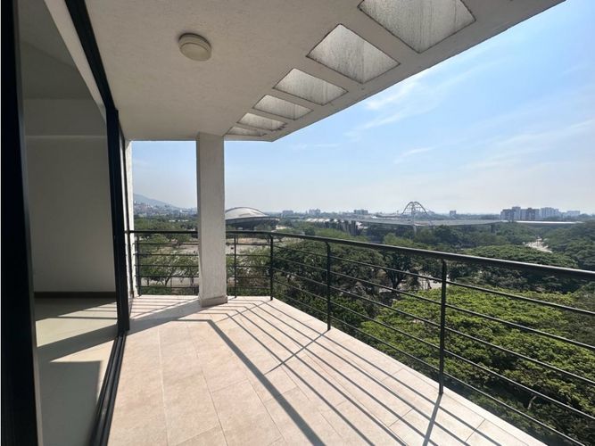 Apartamento de 3 alcobas en venta en Cuarto De Legua - Guadalupe, Cali, 206 m² · foto 7 de 24
