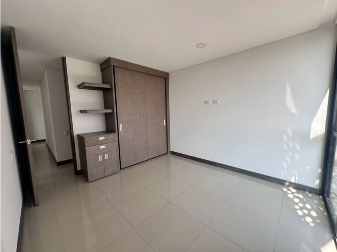 Apartamento de 3 alcobas en venta en Cuarto De Legua - Guadalupe, Cali, 206 m² · foto 8 de 24