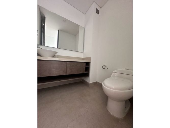 Apartamento de 3 alcobas en venta en Cuarto De Legua - Guadalupe, Cali, 206 m² · foto 14 de 24