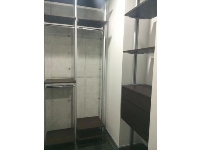 Apartamento de 1 alcoba en venta en Ciudad Jardin, Cali, 51 m² · foto 8 de 12