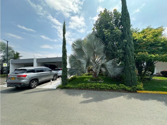 Casa de 3 alcobas en venta en Panamericano, Jamundí, 240 m² · foto 4 de 18