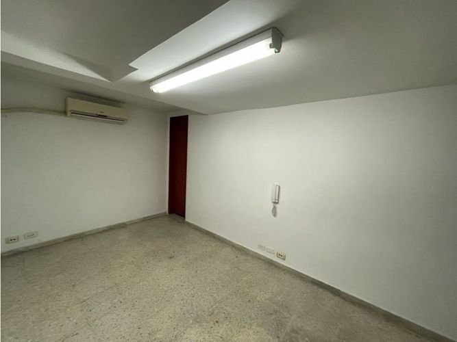 Edificio en venta en Santa Monica, Cali, 535 m² · foto 3 de 18