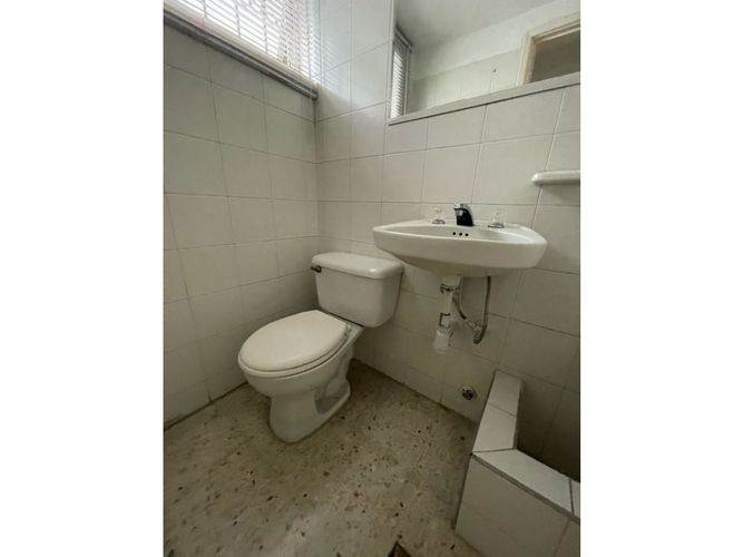 Edificio en venta en Santa Monica, Cali, 535 m² · foto 6 de 18