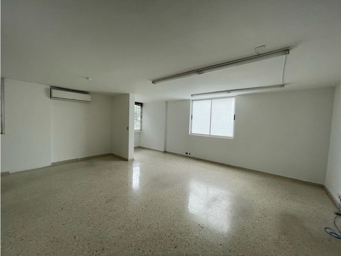 Edificio en venta en Santa Monica, Cali, 535 m² · foto 8 de 18