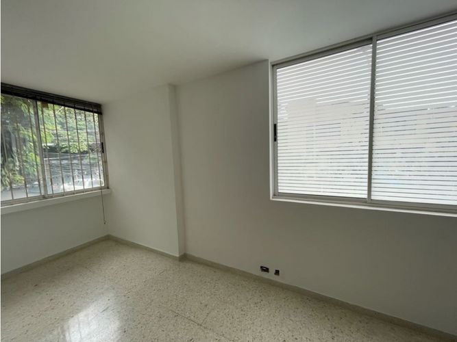 Edificio en venta en Santa Monica, Cali, 535 m² · foto 11 de 18