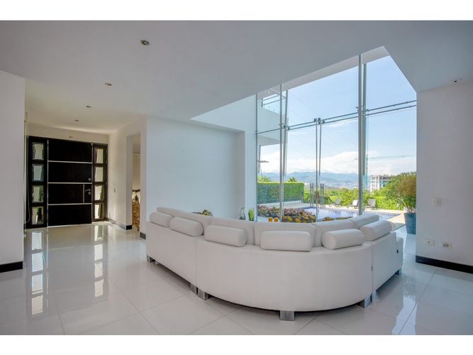 Casa de 6 alcobas en venta en Pance, Cali, 580 m² · foto 3 de 24