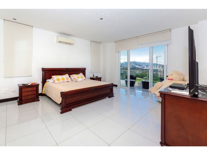 Casa de 6 alcobas en venta en Pance, Cali, 580 m² · foto 6 de 24